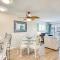 Carolina Beach Condo w/ Balcony & Ocean Access!