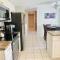 Beach Resort Retreat Accessible Home with Jacuzzi - لارغو