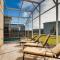 8992 CC - Exquisite 5 Bed Single Family