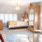 Luxury waterfront fairytale themed home - Carmen Elisabeth - Burlington