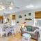 Lovely Carrabelle Home with Lake Views and Pool Access - Carrabelle