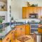 Serene Home with Private Hot Tub in Silverthorne - سيلفرثورن