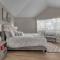 Frisco Spacious & Cozy Bling Home by Aya