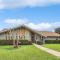 Fantastic Luxury 5 BR with Hot-tub close to Downtown Dallas