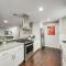 Fantastic Luxury 5 BR with Hot-tub close to Downtown Dallas