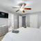 Fantastic Luxury 5 BR with Hot-tub close to Downtown Dallas