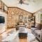 The Camp Blanco by Lodgewell - Riverfront retreat 2 Homes, Bunk House, Game Room & more