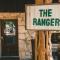 The Camp Blanco by Lodgewell - Riverfront retreat 2 Homes, Bunk House, Game Room & more