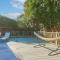 Amazing Haven Home with PRIVATE POOL - 大草原城