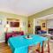 Lake View Cottage Retreat