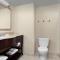 Hampton Inn Syracuse Clay