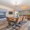 Large villa sleeping 8 under 5 minute walk to beach