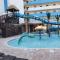 Newly Renovated Privately owned OF condo on 6th floor Ocean Reef with pools, hot tubs, lazy river and waterpark - 默特尔比奇