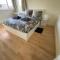 Spacious three bedroom property in Penrhyn bay - sleeps 6
