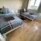 Spacious three bedroom property in Penrhyn bay - sleeps 6 - Penrhyn Bay