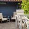 Tiny Villa de Haas luxe studio met heerlijk terras en Infraroodsauna