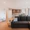 Luxury Three Bedrooms Flat, Coulsdon CR5 - Coulsdon