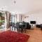 Luxury Three Bedrooms Flat, Coulsdon CR5 - Coulsdon