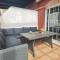 Charming Three Bedrooms Apartment With Seaview