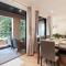Modern Comfort Two Bedrooms Flat, Coulsdon CR5 - Кулзден