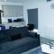 1BR Sleeps 4, 3 mins from City centre & Local Gems - 特伦特河畔伯顿