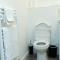 1BR Sleeps 4, 3 mins from City centre & Local Gems - 特伦特河畔伯顿