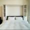 Beautiful Studio Apartment in Bayz Tower - near Downtown Area