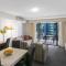 Oaks Brisbane River City Suites