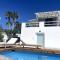 Minimal Cream Apartment Pool-front in Paros Minimal Cream Apartment Pool-front in Paros