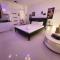 Sheryll Escapes - Kandi studio, 6th floor, outdoor seating, smoking area!