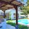 Padi-Padi Pool Villas