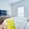 Luxe One Bedroom Apartment with Balcony