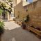 Peaceful Traditional Maltese Townhouse - Лука