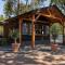 Chalet de Bosrand 404, unieke rustige plek met veel privacy aan de bosrand van vakantiepark op de Veluwe