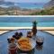 Ocean Wave Lombok - 4 BR infinity pool villa - Селонґ-Беланак
