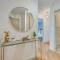 Stunning City Centre Apartment with Balcony, Free Parking, Fast Wifi and SmartTVs by Yoko Property - Milton Keynes