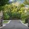 Vale 194 - Luxury Accommodation in McLaren Vale - 5 holiday homes with king size beds