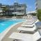 Luxury Apartment Centre. Pool. Beach and Shopping