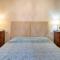 La Dimora nell’Anfiteatro Superior room and apartment Lift Air conditioning