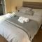 Maxs Woodland Lodge