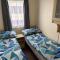 Caravan Sleeps 4 with Free Parking