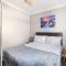 Cosy 2 Bed Apartment with Roof Terrace
