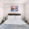 Cosy 2 Bed Apartment with Roof Terrace