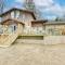 Waterfront Lake Hopatcong Home with Boat Dock! - 阿灵顿山
