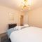 2 Bedroom Flat Free Parking - Reading