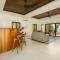 Island Breeze Villa - 5 Bedroom Private Island Villa w Pool