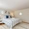 2 Miles to Nauset & Coast Guard Beach Dog Friendly