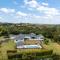 Countryside Haven Retreat with Pool and Deck - Clevedon