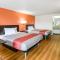 Motel 6-Salem, VA