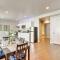 Lovely Walk-Out Apt with Movie Screen 20 Mi to SLC! - ساوث جوردان